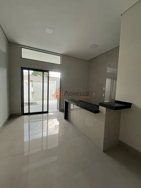 Foto 2 de Casa com 3 quartos à venda, 130m2 em São José, Franca - SP