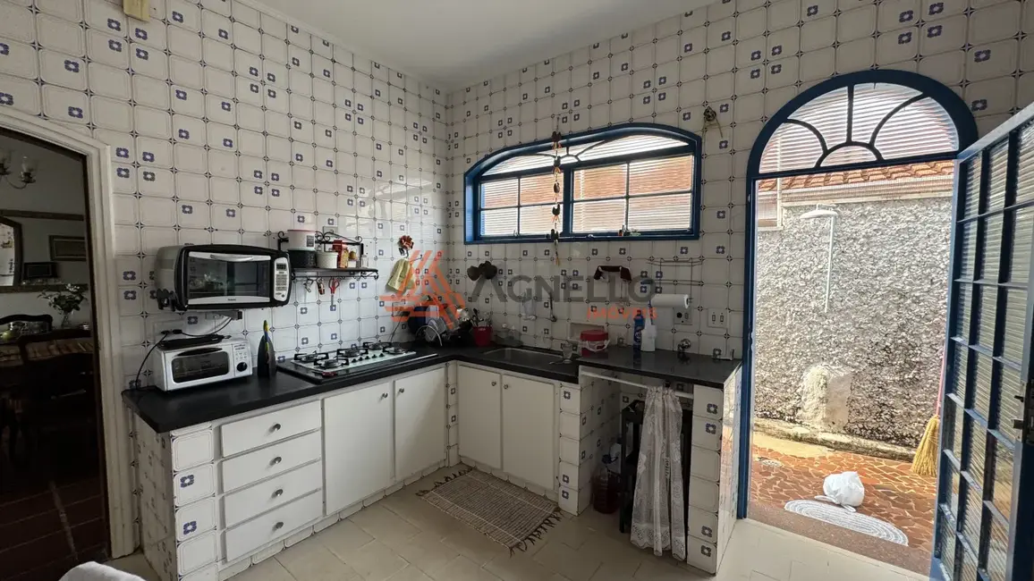 Foto 6 de Casa com 4 quartos à venda, 296m2 em Jardim São Vicente, Franca - SP