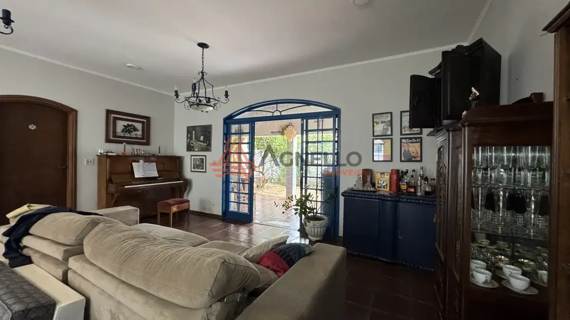 Foto 3 de Casa com 4 quartos à venda, 296m2 em Jardim São Vicente, Franca - SP