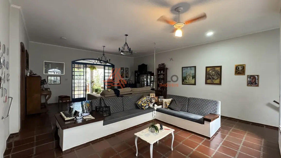 Foto 1 de Casa com 4 quartos à venda, 296m2 em Jardim São Vicente, Franca - SP