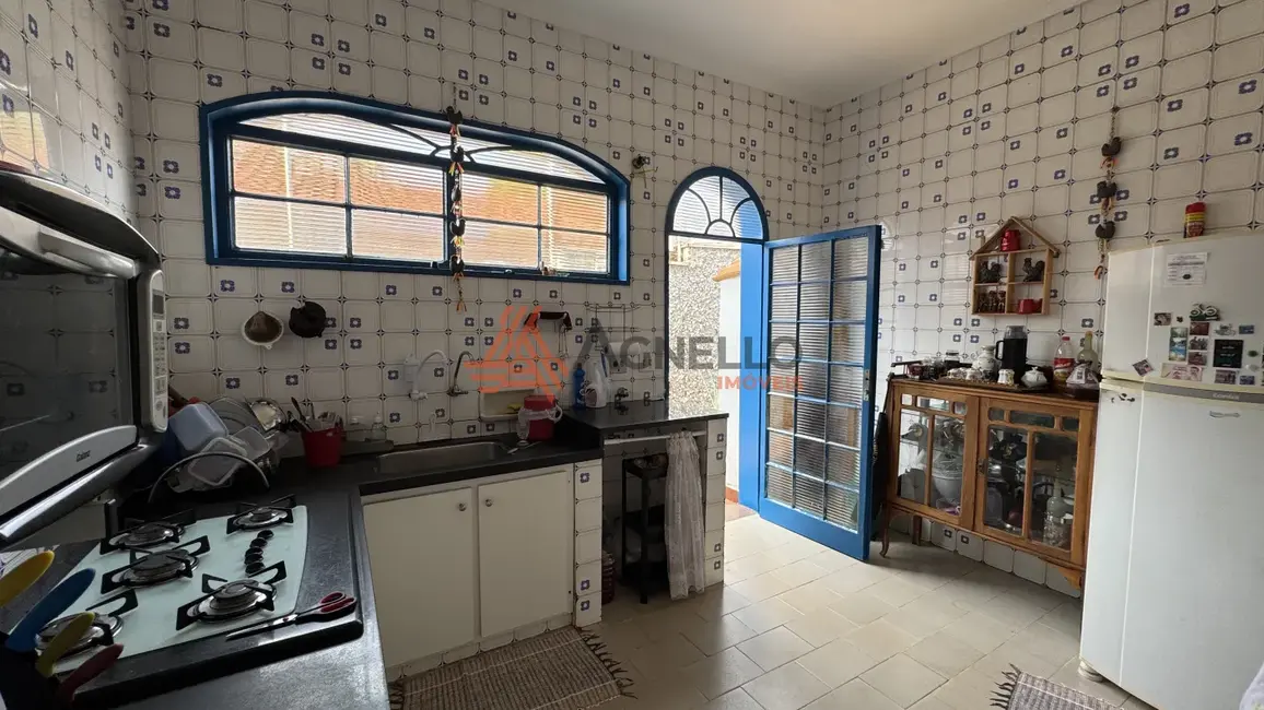 Foto 5 de Casa com 4 quartos à venda, 296m2 em Jardim São Vicente, Franca - SP