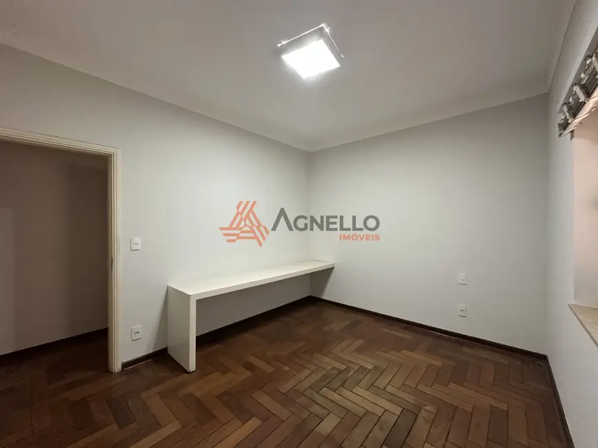 Foto 5 de Casa com 4 quartos à venda, 197m2 em Vila Nicácio, Franca - SP