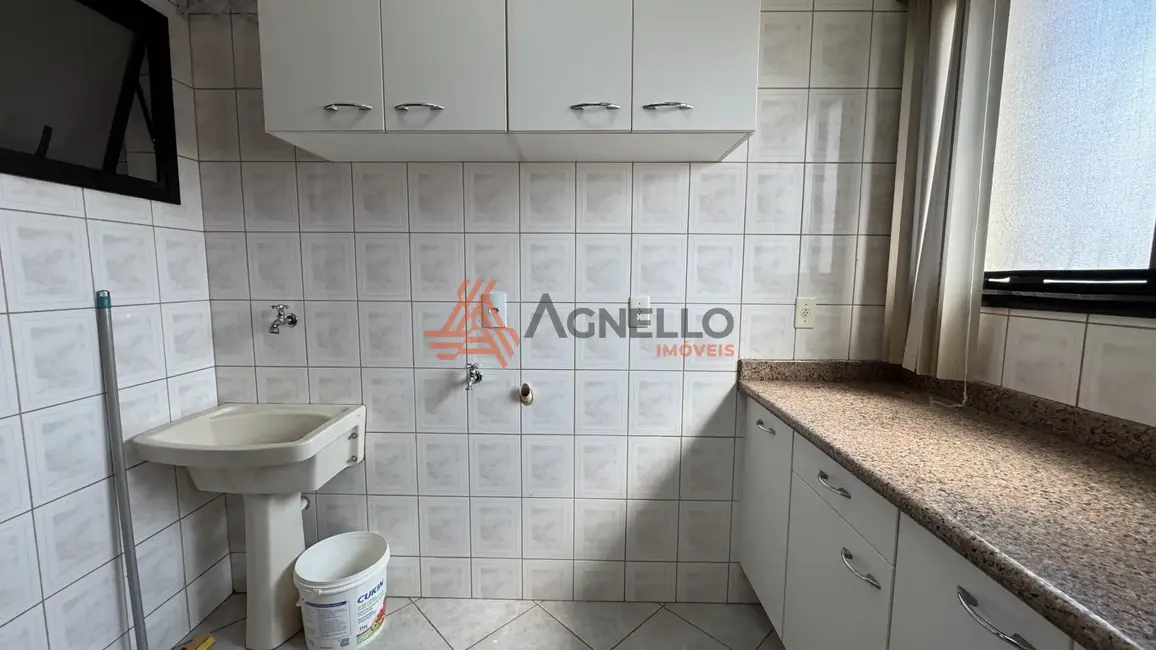 Apartamento com 3 quartos para alugar, 197m2 em Estação, Franca - SP - imagem 9 Foto 9 de Apartamento com 3 quartos para alugar, 197m2 em Estação, Franca - SP