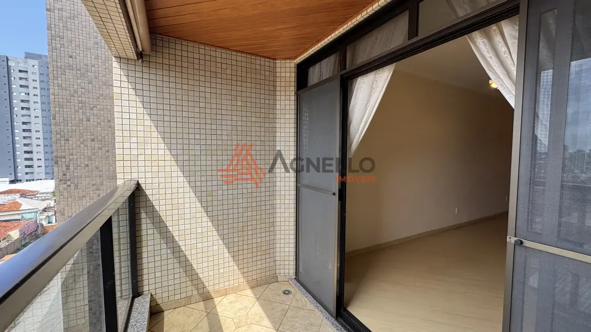 Apartamento com 3 quartos para alugar, 197m2 em Estação, Franca - SP - imagem 5 Foto 5 de Apartamento com 3 quartos para alugar, 197m2 em Estação, Franca - SP