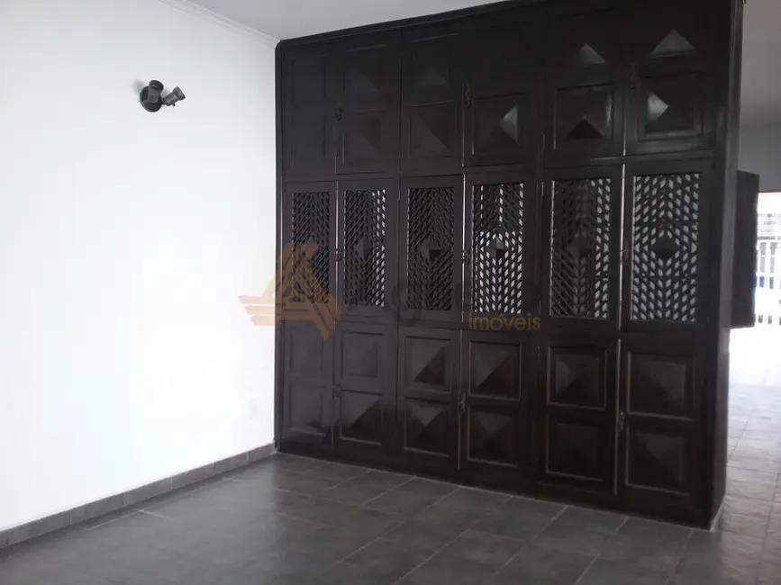 Foto 5 de Loja com 4 quartos à venda, 214m2 em São José, Franca - SP