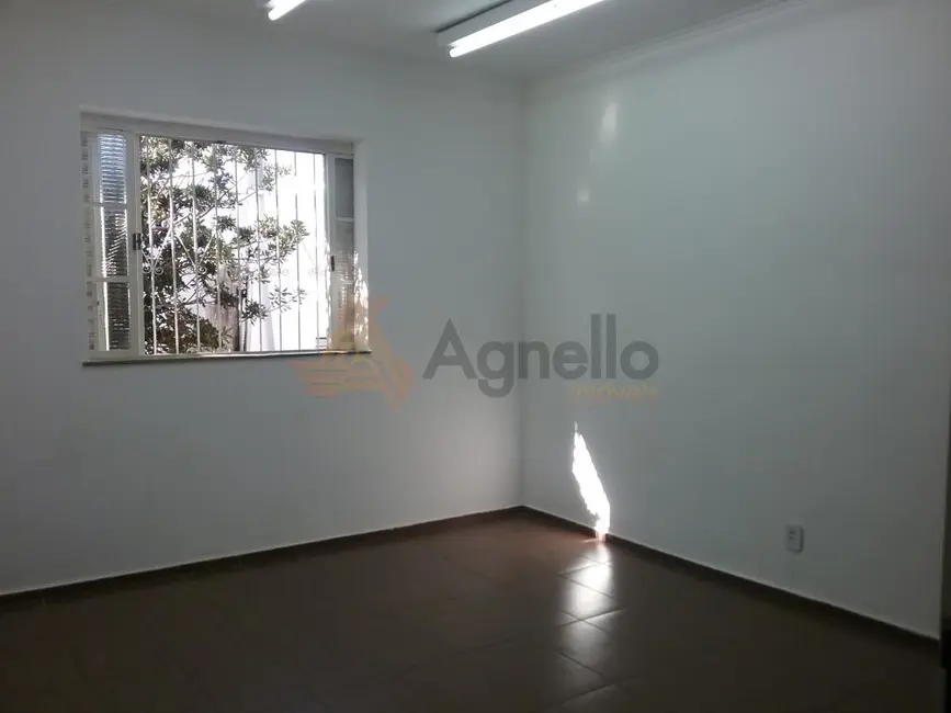 Foto 9 de Loja com 4 quartos à venda, 214m2 em São José, Franca - SP