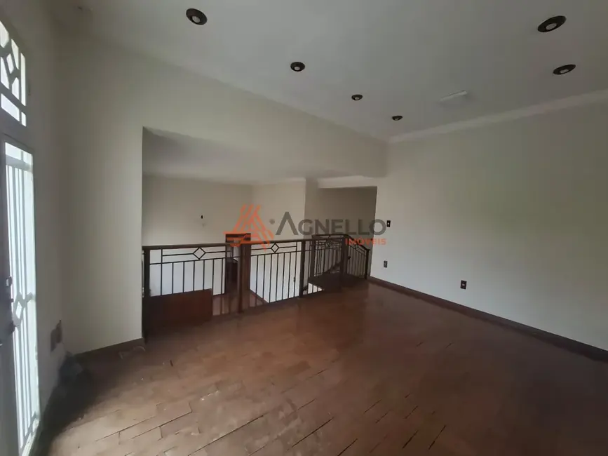 Foto 6 de Casa com 4 quartos à venda, 221m2 em Franca - SP
