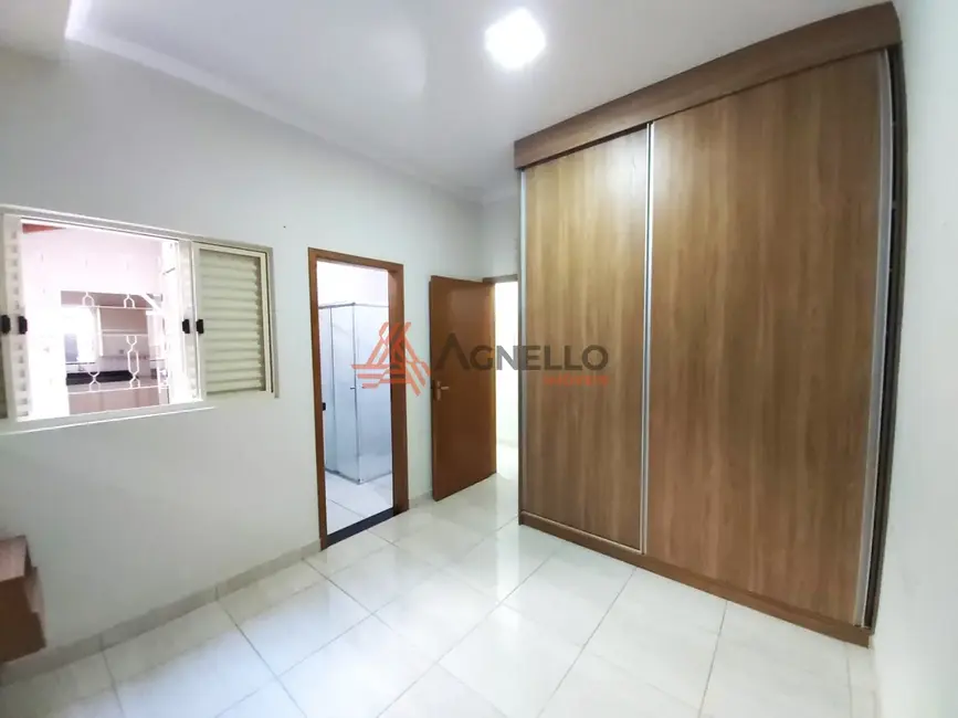 Casa com 3 quartos à venda, 79m2 em Residencial Colina do Espraiado, Franca - SP - imagem 4 Foto 4 de Casa com 3 quartos à venda, 79m2 em Residencial Colina do Espraiado, Franca - SP