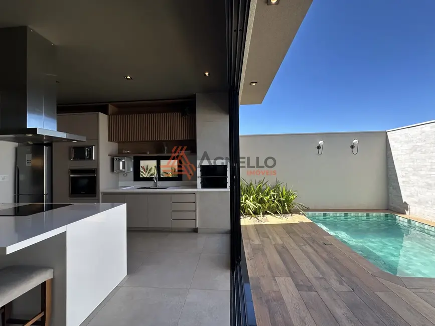 Foto 2 de Casa de Condomínio com 3 quartos à venda, 163m2 em Veredas de Franca, Franca - SP