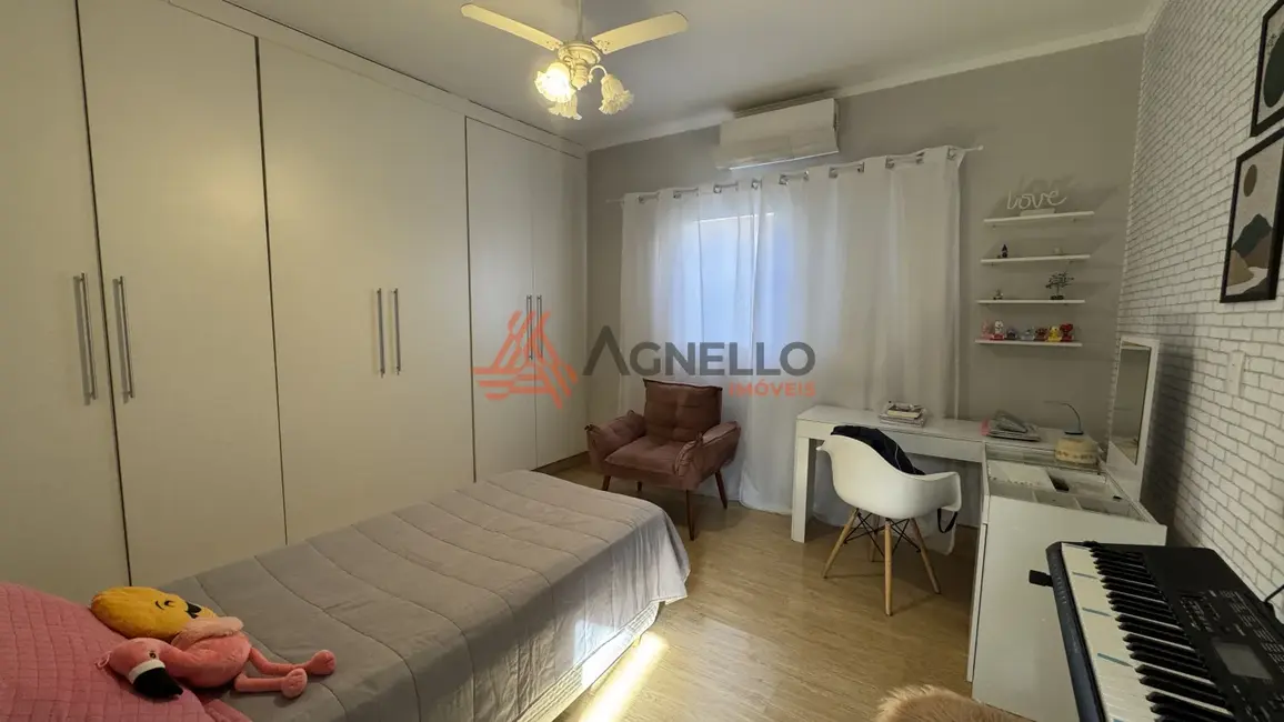 Foto 3 de Casa com 3 quartos à venda, 202m2 em Jardim Portinari, Franca - SP