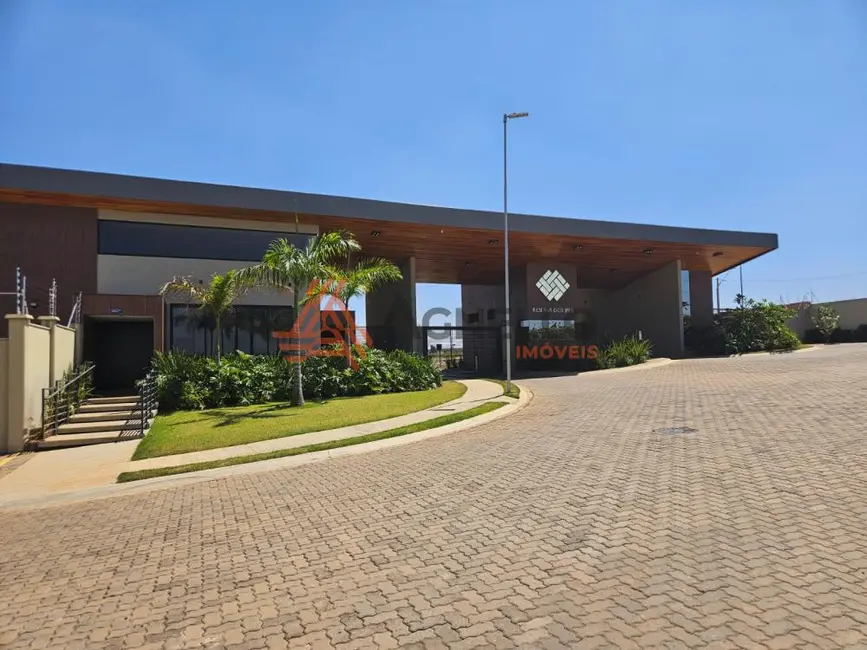 Foto 2 de Terreno / Lote à venda, 366m2 em Cristais Paulista - SP