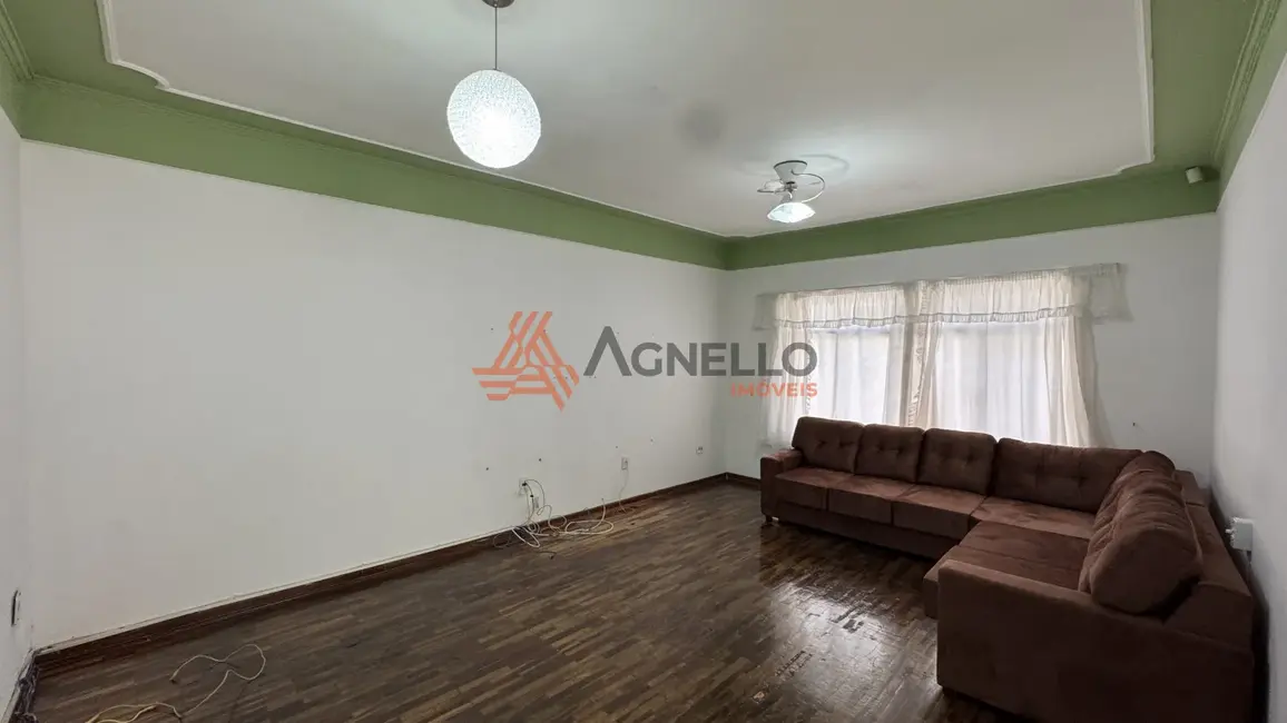 Foto 1 de Casa com 3 quartos à venda, 142m2 em Jardim Tropical, Franca - SP