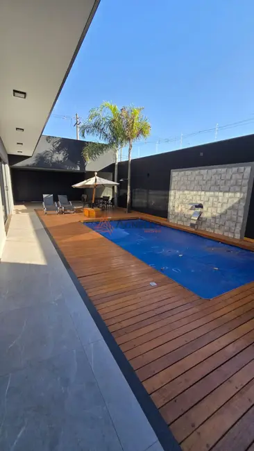 Foto 2 de Casa com 4 quartos à venda, 292m2 em Residencial Zanetti, Franca - SP