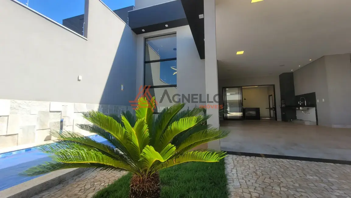 Foto 1 de Casa com 3 quartos à venda, 201m2 em Franca - SP