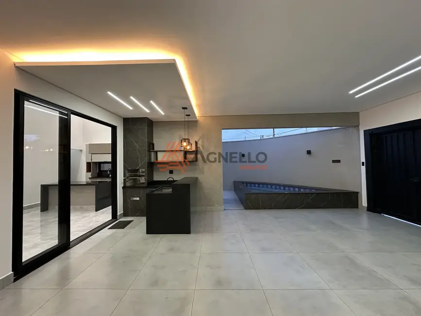 Foto 1 de Casa com 3 quartos à venda, 153m2 em Residencial Dourado, Franca - SP