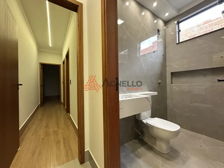 Foto 5 de Casa com 3 quartos à venda, 105m2 em Jardim Três Colinas, Franca - SP