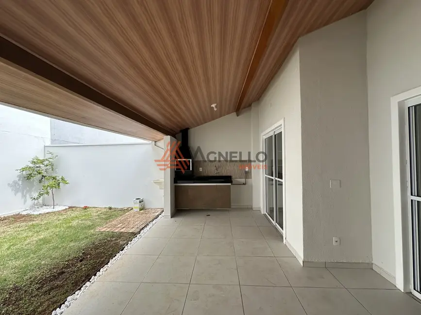 Foto 3 de Casa de Condomínio com 3 quartos à venda, 126m2 em Franca - SP