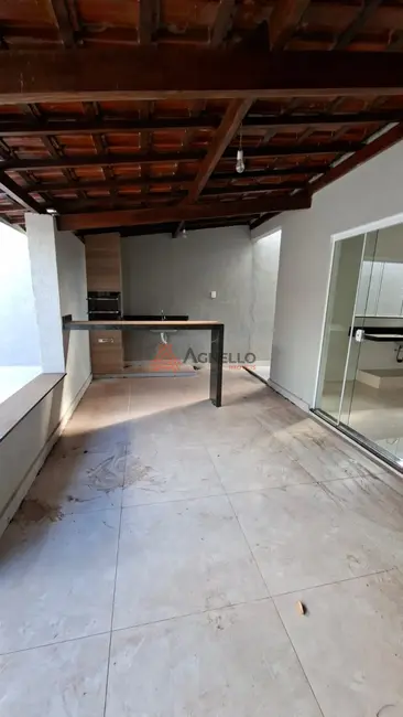 Foto 4 de Casa com 3 quartos à venda, 173m2 em Parque Residencial Nova Franca, Franca - SP