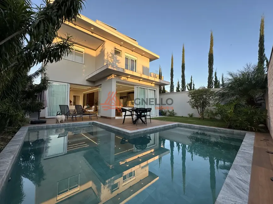 Foto 2 de Casa de Condomínio com 3 quartos à venda, 224m2 em Residencial Olivito, Franca - SP