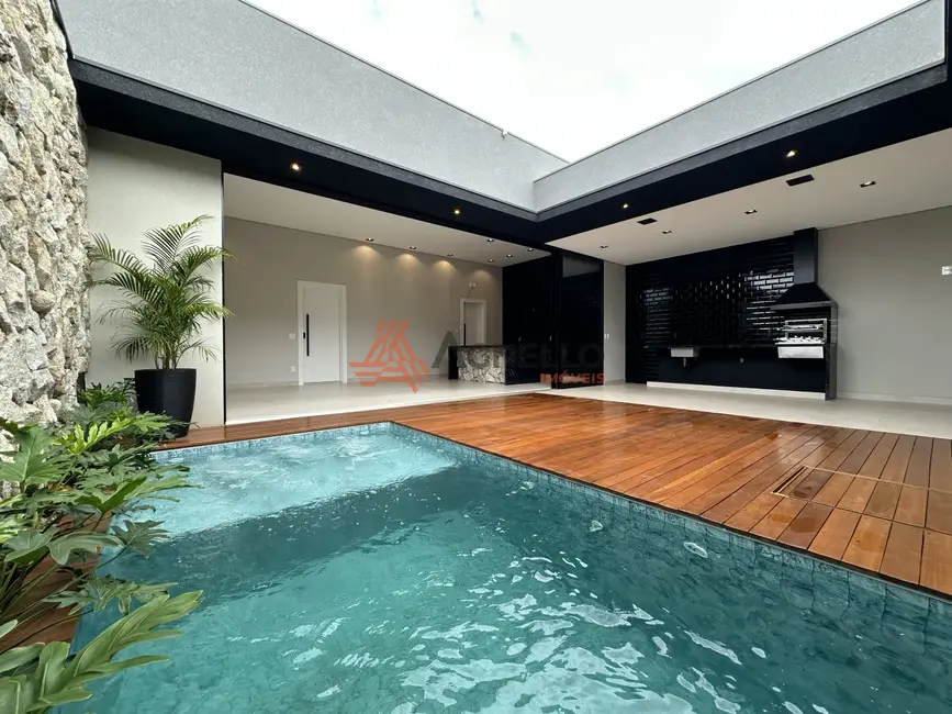 Foto 1 de Casa com 3 quartos à venda, 199m2 em Jardim Santa Lúcia, Franca - SP