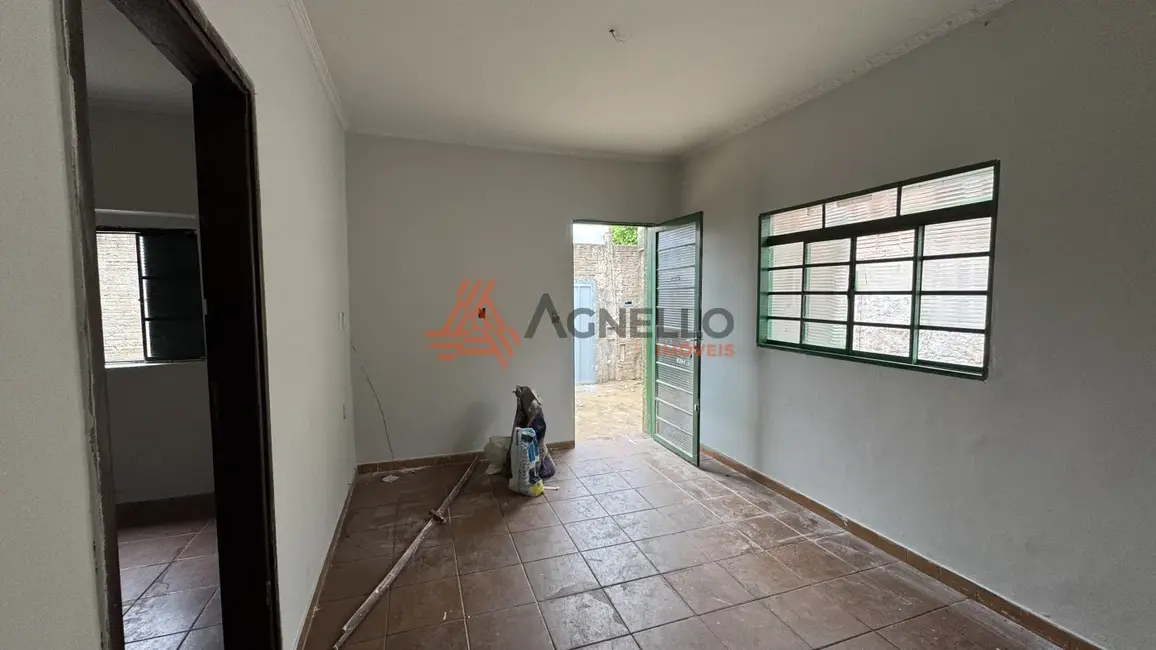 Foto 2 de Casa com 3 quartos à venda, 91m2 em City Petrópolis, Franca - SP