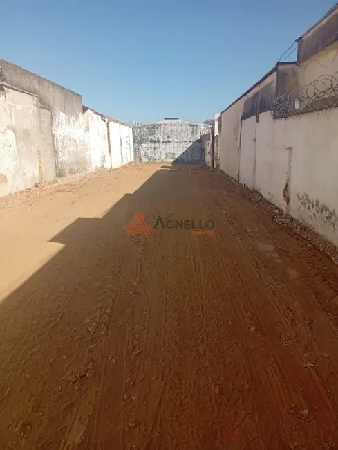 Foto 1 de Terreno / Lote à venda, 350m2 em Vila Aparecida, Franca - SP