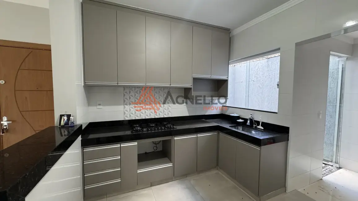 Foto 2 de Apartamento com 2 quartos à venda, 76m2 em Jardim do Éden, Franca - SP