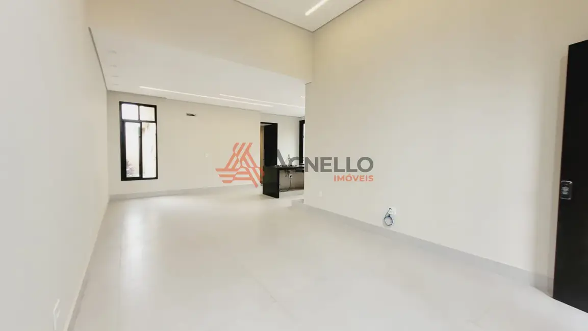 Foto 7 de Casa com 3 quartos à venda, 244m2 em São José, Franca - SP