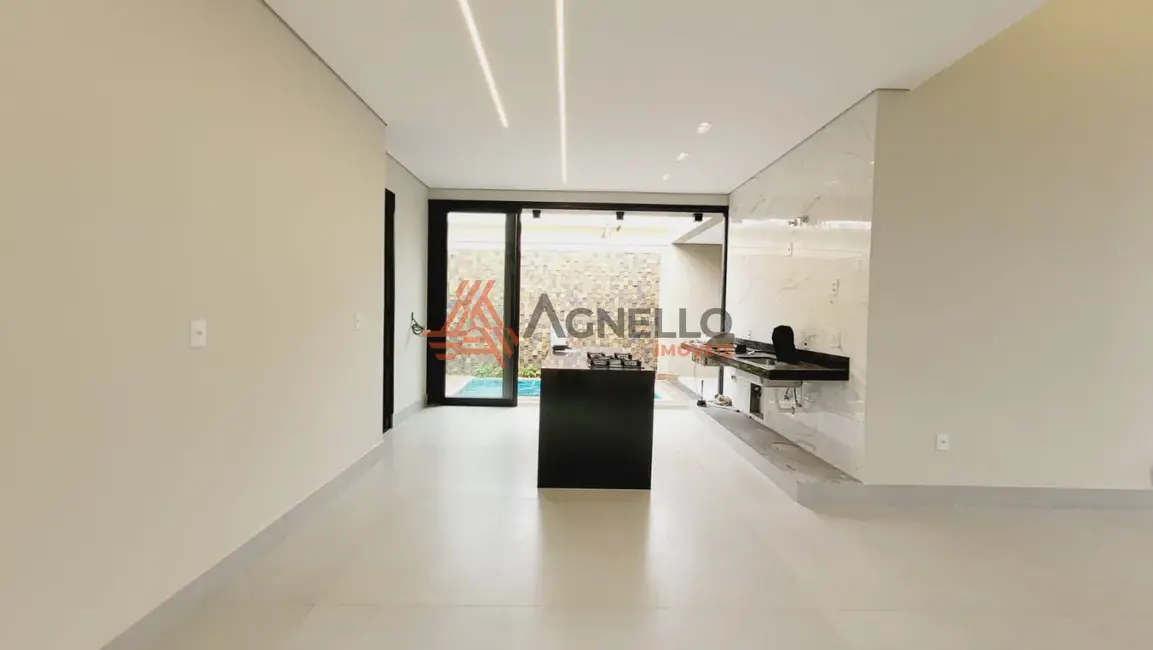 Foto 5 de Casa com 3 quartos à venda, 244m2 em São José, Franca - SP