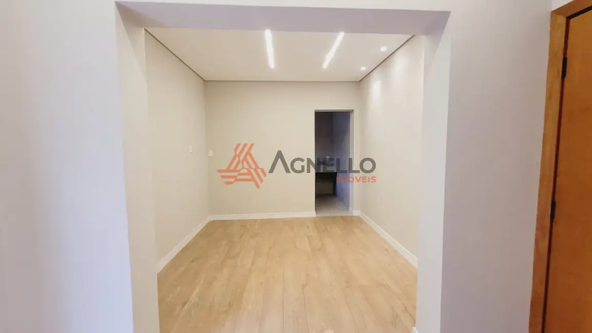 Foto 9 de Casa com 3 quartos à venda, 244m2 em São José, Franca - SP