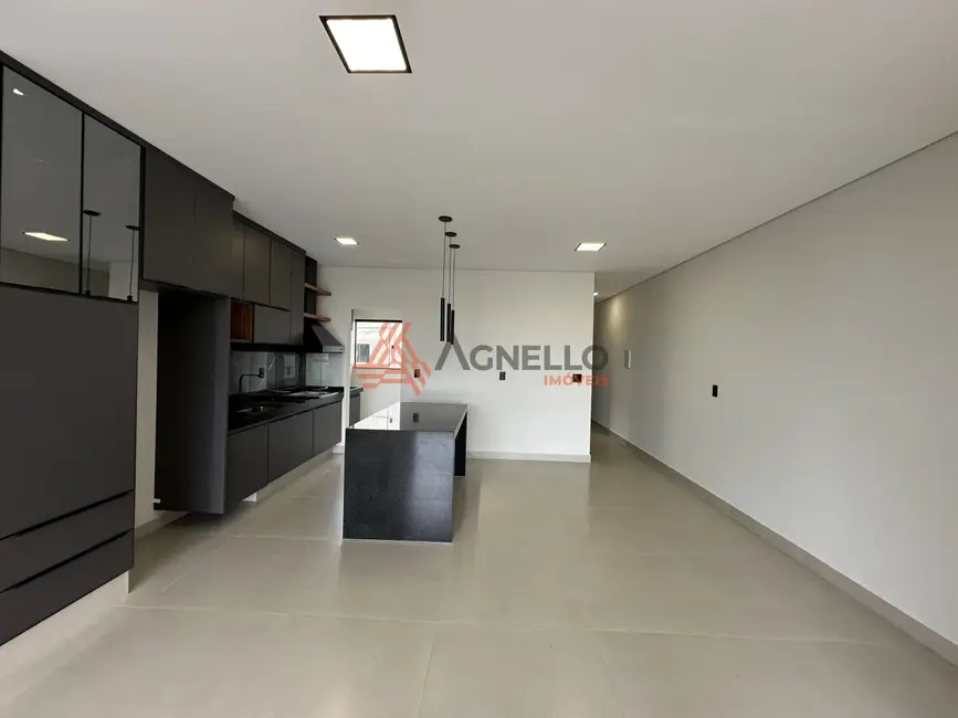 Foto 2 de Apartamento com 2 quartos à venda, 98m2 em Franca - SP