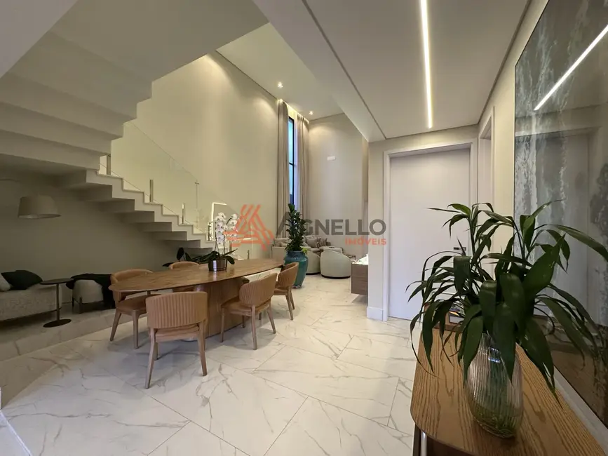 Casa de Condomínio com 4 quartos à venda, 275m2 em Residencial Olivito, Franca - SP - imagem 8 Foto 8 de Casa de Condomínio com 4 quartos à venda, 275m2 em Residencial Olivito, Franca - SP