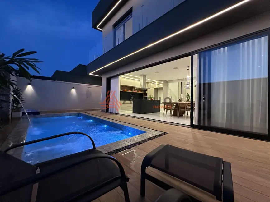 Foto 1 de Casa de Condomínio com 4 quartos à venda, 275m2 em Residencial Olivito, Franca - SP