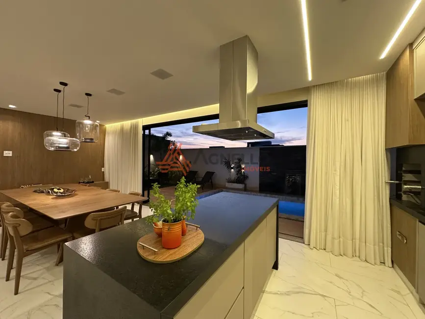 Casa de Condomínio com 4 quartos à venda, 275m2 em Residencial Olivito, Franca - SP - imagem 4 Foto 4 de Casa de Condomínio com 4 quartos à venda, 275m2 em Residencial Olivito, Franca - SP