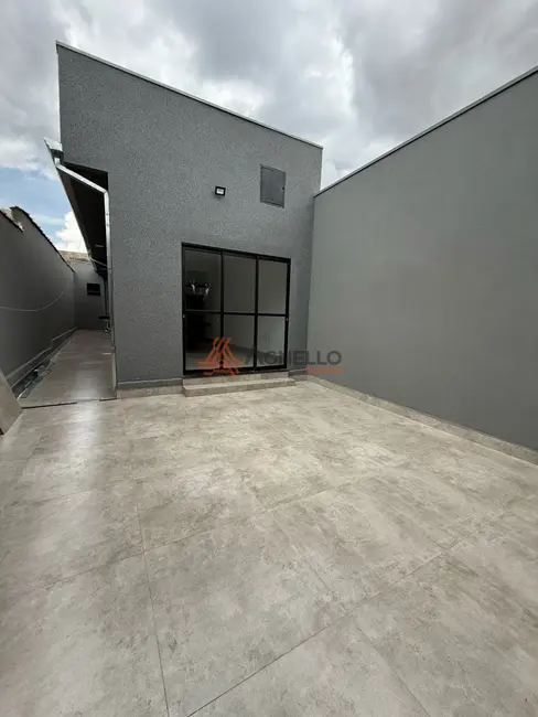 Foto 2 de Casa com 2 quartos à venda, 80m2 em Jardim Tropical, Franca - SP