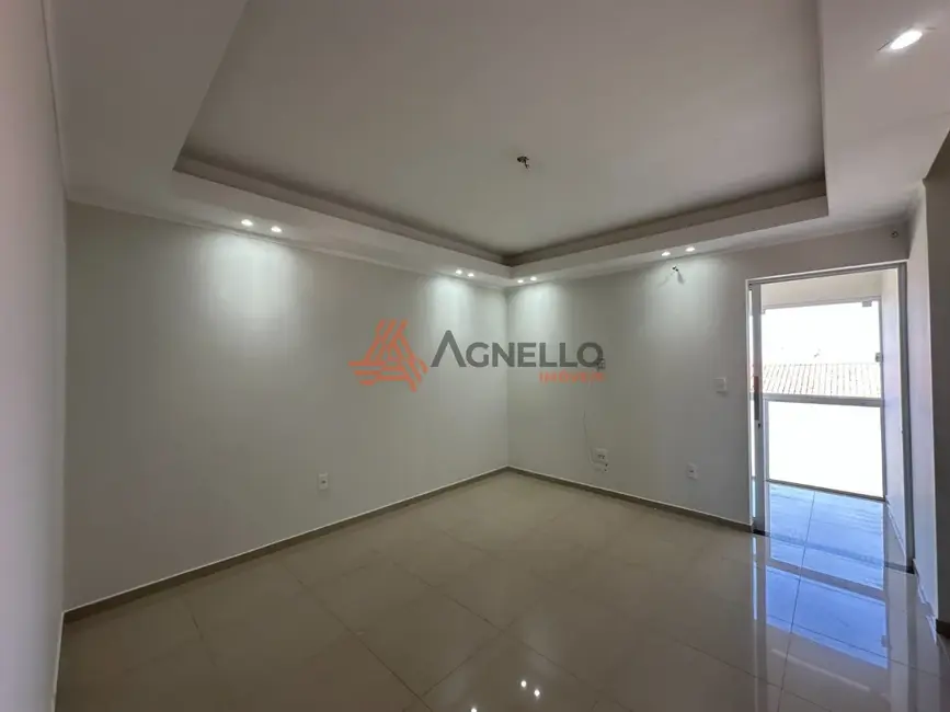 Casa com 3 quartos à venda, 250m2 em Jardim Redentor, Franca - SP - imagem 1 Foto 1 de Casa com 3 quartos à venda, 250m2 em Jardim Redentor, Franca - SP