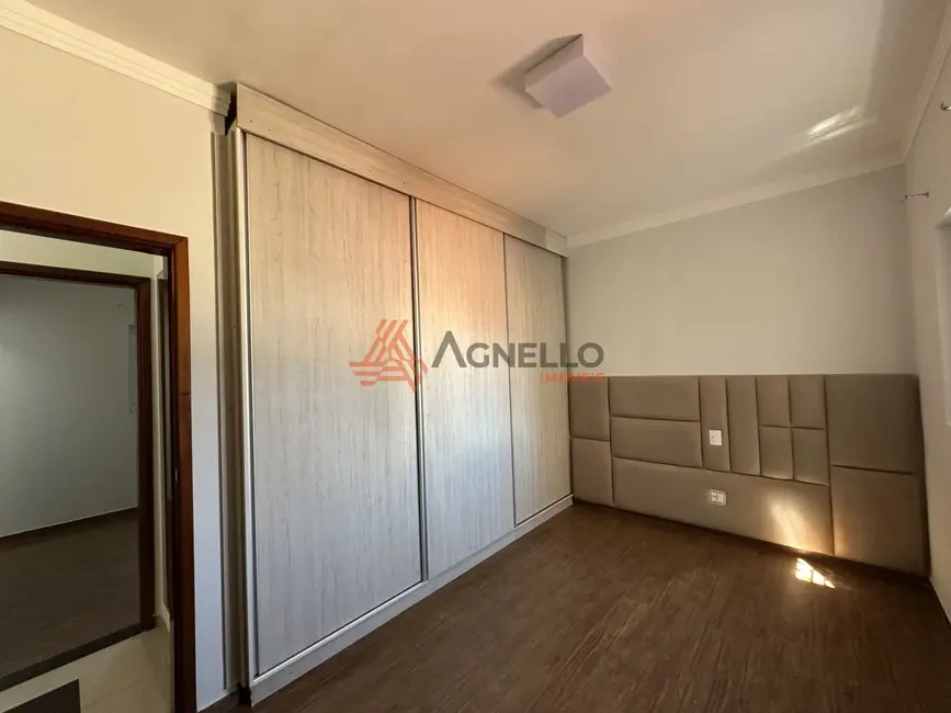 Foto 8 de Casa com 3 quartos à venda, 250m2 em Jardim Redentor, Franca - SP