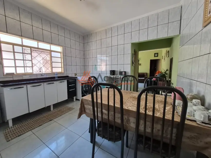Foto 2 de Casa com 3 quartos à venda, 107m2 em Jardim Brasilândia, Franca - SP