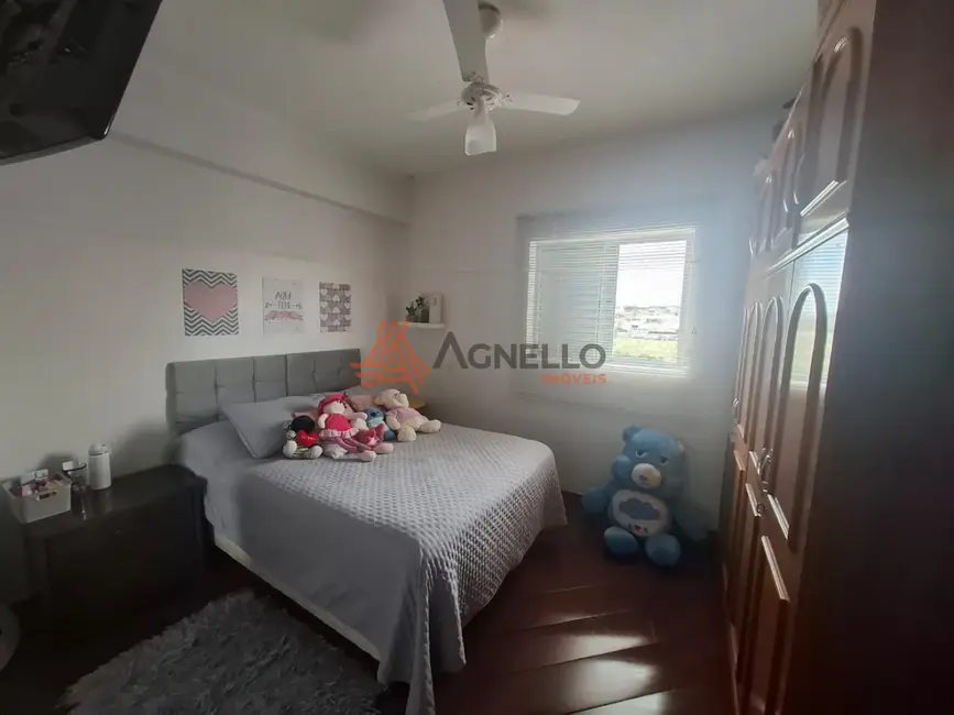 Foto 8 de Apartamento com 3 quartos à venda, 95m2 em Jardim Boa Esperança, Franca - SP