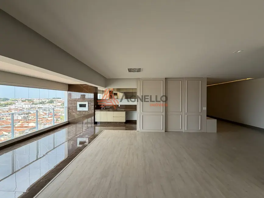 Foto 1 de Apartamento com 3 quartos à venda, 185m2 em São José, Franca - SP