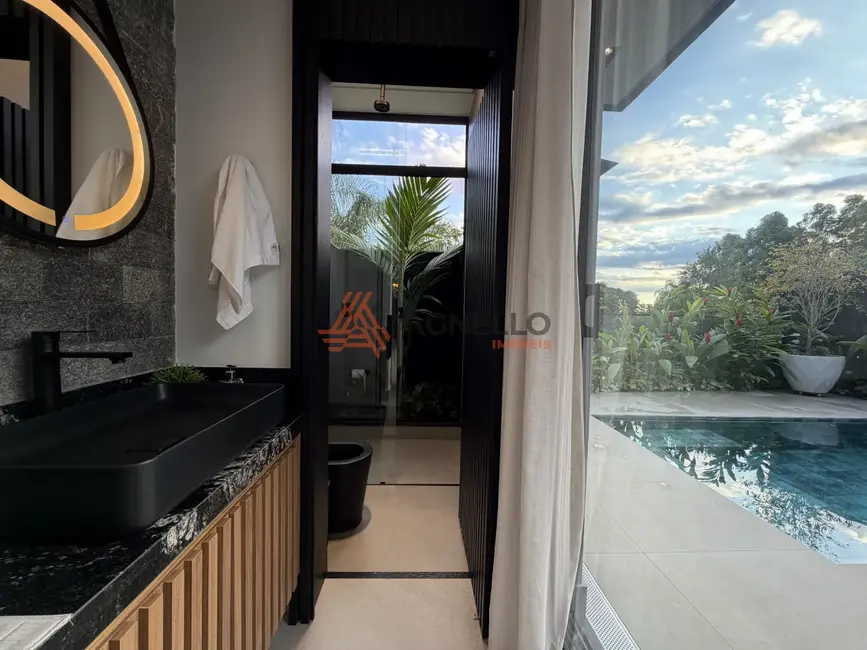 Foto 5 de Casa de Condomínio com 3 quartos à venda, 270m2 em Residencial Villa da Mata, Franca - SP