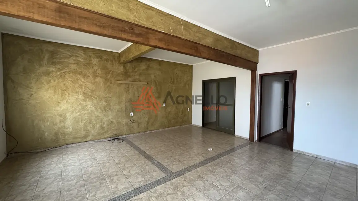 Foto 7 de Armazém / Galpão à venda, 263m2 em Vila Nicácio, Franca - SP
