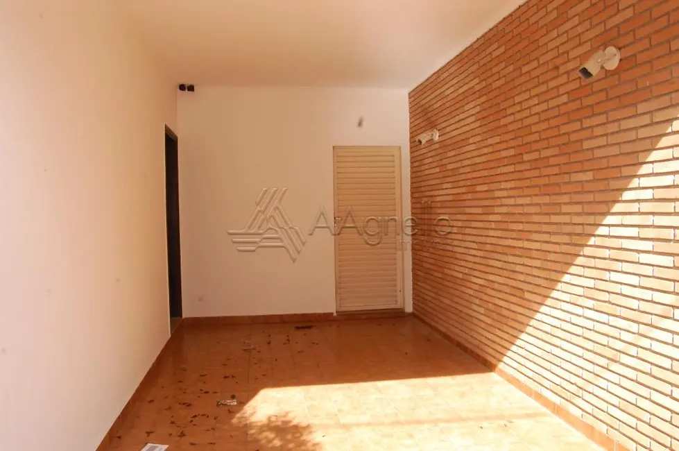 Casa com 3 quartos à venda, 114m2 em Jardim Consolação, Franca - SP - imagem 2 Foto 2 de Casa com 3 quartos à venda, 114m2 em Jardim Consolação, Franca - SP