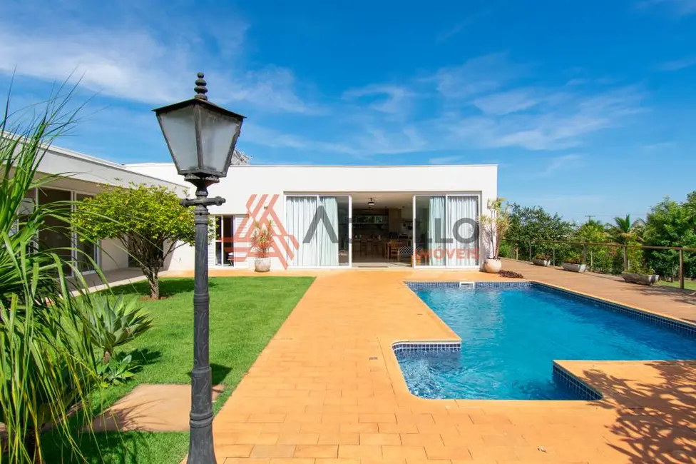 Foto 3 de Casa de Condomínio com 3 quartos para alugar, 420m2 em Cristais Paulista - SP