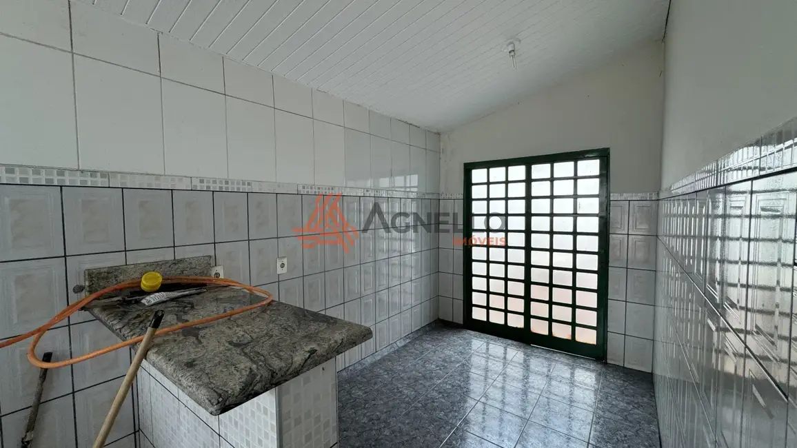 Foto 5 de Casa com 2 quartos à venda, 200m2 em Jardim Samello Woods, Franca - SP