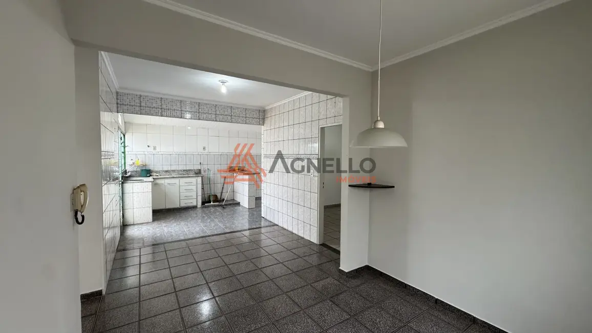 Foto 4 de Casa com 2 quartos à venda, 200m2 em Jardim Samello Woods, Franca - SP