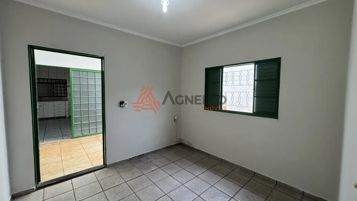 Foto 9 de Casa com 2 quartos à venda, 200m2 em Jardim Samello Woods, Franca - SP