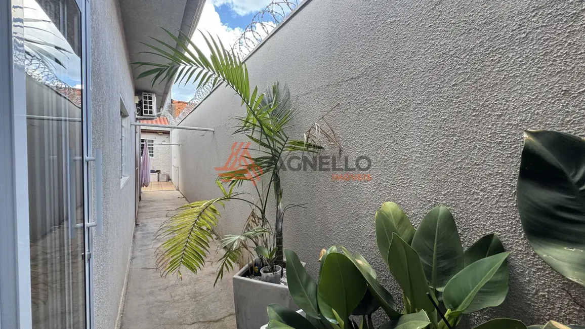 Foto 4 de Casa com 3 quartos à venda, 187m2 em Jardim Primavera, Franca - SP