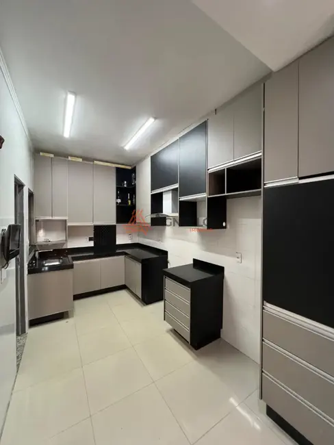 Foto 3 de Casa com 3 quartos à venda, 102m2 em Parque Moema, Franca - SP