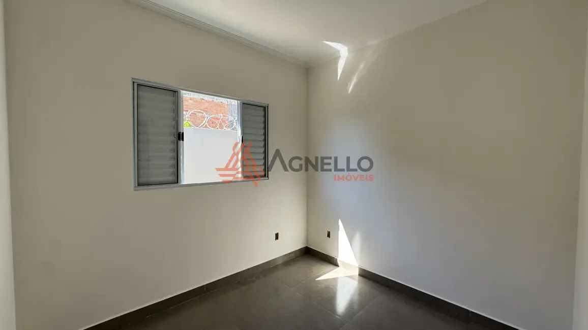 Foto 5 de Casa com 2 quartos à venda, 67m2 em Jardim Adelinha, Franca - SP